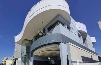 Imagem: A casa em condomínio possui 3 Dormitórios, 5 Banheiros, 4