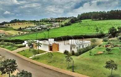 Imagem: A casa em condomínio possui 5 Dormitórios, 4 Banheiros, 4