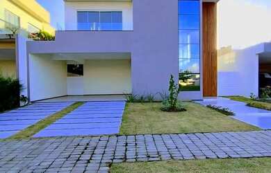 Imagem: A casa em condomínio possui 3 Dormitórios, 2 Banheiros, 2