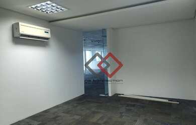 Imagem: O depósito possui 5 Vagas na garagem, 195m² de Área e está