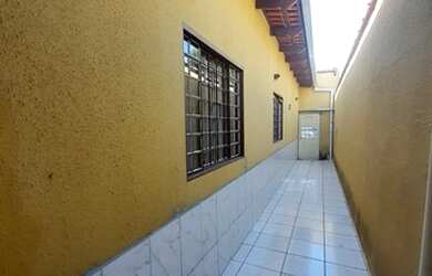 Imagem 6: Casa para venda tem 260 metros quadrados em Conjunto Anhanguera - Goiânia - Goiás