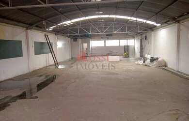 Imagem: O depósito possui 250m² de Área e está localizado em Centro