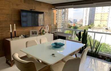 Imagem: O apartamento possui 2 Dormitórios, 3 Banheiros, 2 Vagas na