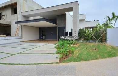 Imagem: A casa em condomínio possui 3 Dormitórios, 4 Banheiros, 4