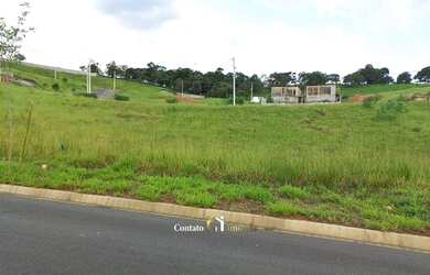 Imagem: O terreno possui 360m² de Área e está localizado em Loteamento