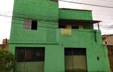 Imagem: A casa possui 4 Dormitórios, 200m² de Área e está localizado