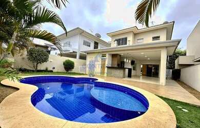 Imagem: A casa em condomínio possui 3 Dormitórios, 4 Banheiros, 4