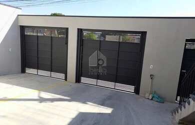 Imagem: A casa em condomínio possui 2 Dormitórios, 3 Banheiros, 1