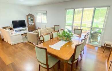 Imagem 2: Apartamento de 133 m² À Venda no Resort Tambore