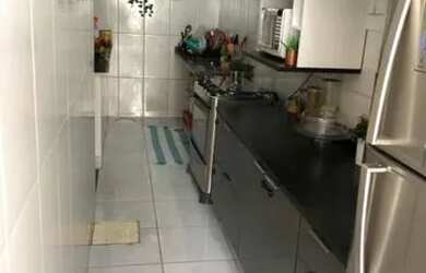 Imagem: A casa possui 2 Dormitórios, 1 Banheiro, 3 Vagas na garagem