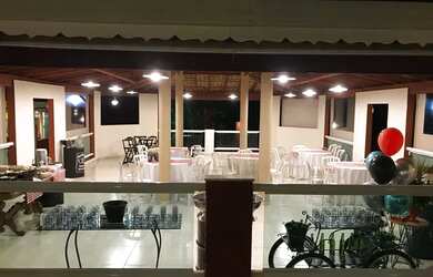 Imagem: O depósito possui 5 Vagas na garagem, 1.000m² de Área e