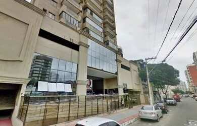 Imagem: O apartamento possui 2 Dormitórios, 2 Banheiros, 2 Vagas na