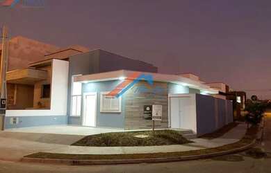 Imagem: A casa em condomínio possui 3 Dormitórios, 2 Banheiros, 2