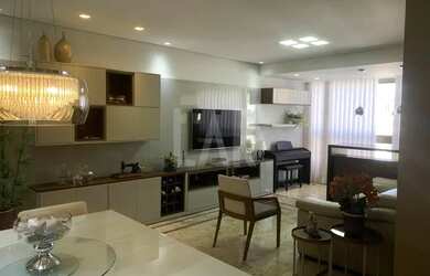 Imagem: O apartamento possui 3 Dormitórios, 2 Banheiros, 2 Vagas na