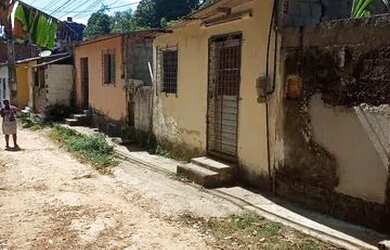 Imagem: A casa possui 2 Dormitórios, 1 Banheiro, 72m² de Área e