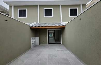 Imagem 4: Lindo sobrado a venda com 120m2 com churrasqueira, Fogão forno de Pizza...