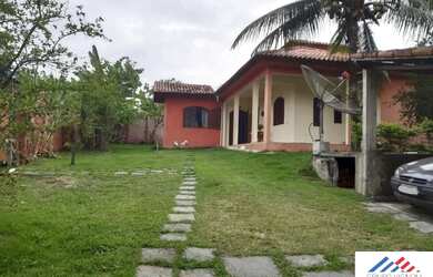 Imagem: A casa possui 2 Dormitórios, 2 Banheiros, 100m² de Área e