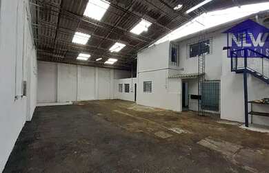 Imagem 1: Galpão, 428 m² - venda por R$ 2.700.000 ou aluguel por R$ 13.286/mês...