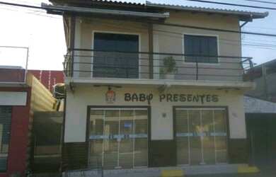 Imagem: A casa possui 2 Dormitórios, 2 Banheiros, 1 Vaga na garagem