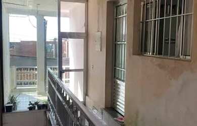 Imagem: A casa possui 5 Dormitórios, 5 Banheiros, 2 Vagas na garagem