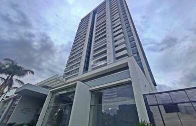 Imagem: O depósito possui 2 Vagas na garagem, 289m² de Área e está