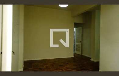 Imagem: O apartamento possui 1 Dormitório, 1 Banheiro, 50m² de Área