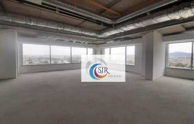 Imagem: O depósito possui 5 Vagas na garagem, 225m² de Área e está