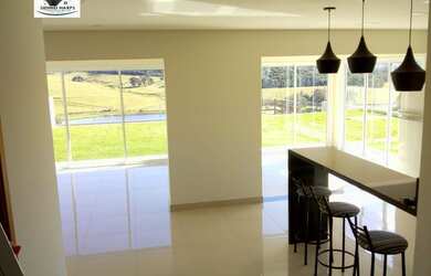 Imagem 3: LINDO SOBRADO P/ VENDA E LOCAÇÃO SANTA CRUZ - BRAGANÇA PAULISTA