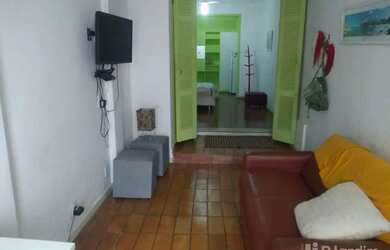 Imagem: O apartamento possui 1 Dormitório, 1 Banheiro, 40m² de Área