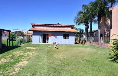 Imagem: A casa possui 2 Dormitórios, 2 Banheiros, 5 Vagas na garagem