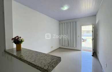 Imagem: A casa em condomínio possui 2 Dormitórios, 1 Banheiro, 2 Vagas