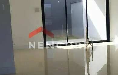 Imagem: A casa possui 3 Dormitórios, 3 Banheiros, 2 Vagas na garagem