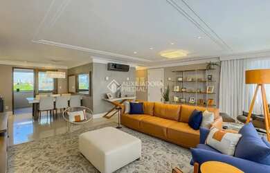 Imagem: O apartamento possui 3 Dormitórios, 2 Banheiros, 2 Vagas na