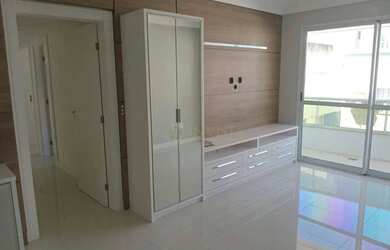 Imagem: O apartamento possui 3 Dormitórios, 2 Banheiros, 1 Vaga na