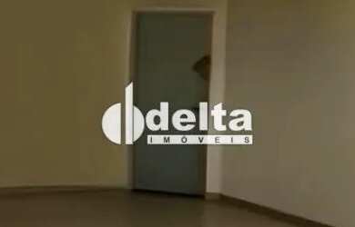 Imagem: A casa possui 3 Dormitórios, 3 Banheiros, 3 Vagas na garagem