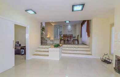 Imagem 2: Casa Semi-Mobiliada no Condomínio Parque dos Franceses com 3 Suítes