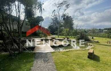 Imagem: A casa em condomínio possui 2 Dormitórios, 3 Banheiros, 2