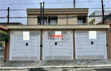 Imagem: A casa possui 3 Dormitórios, 3 Banheiros, 2 Vagas na garagem