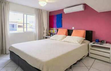 Imagem: O apartamento possui 3 Dormitórios, 2 Banheiros, 1 Vaga na