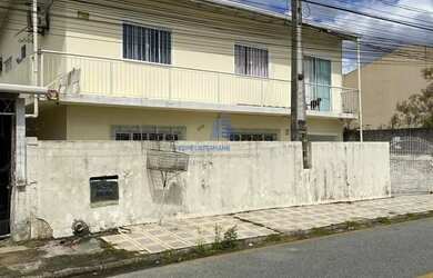 Imagem 3: Prédio Residencial com 4 apartamentos, faturamento R$ 7 mil mensal, TROCO POR CARROS em Fl