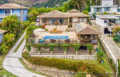 Imagem: A casa em condomínio possui 3 Dormitórios, 4 Banheiros, 5