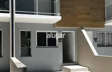 Imagem: A casa possui 2 Dormitórios, 1 Banheiro, 1 Vaga na garagem