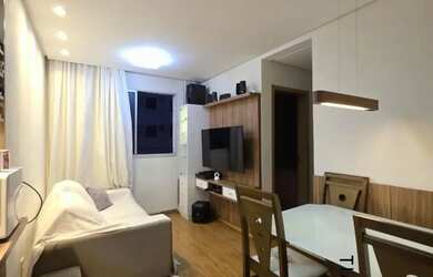 Imagem: O apartamento possui 2 Dormitórios, 1 Banheiro, 1 Vaga na garagem