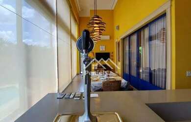 Imagem: A casa em condomínio possui 5 Dormitórios, 5 Banheiros, 4