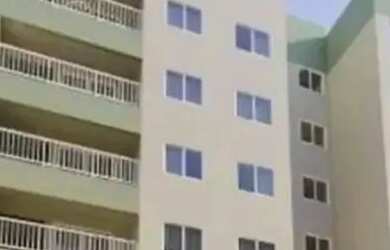 Imagem: O apartamento possui 2 Dormitórios, 2 Banheiros, 1 Vaga na