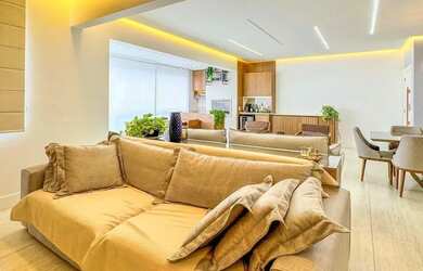 Imagem: O apartamento possui 3 Dormitórios, 4 Banheiros, 2 Vagas na