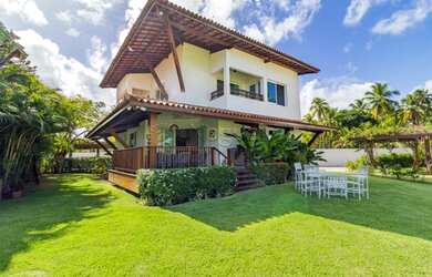 Imagem: A casa em condomínio possui 5 Dormitórios, 2 Banheiros, 2