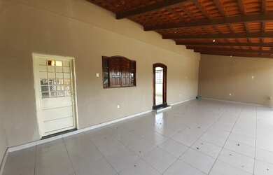 Imagem 4: Casa para venda tem 260 metros quadrados em Conjunto Anhanguera - Goiânia - Goiás