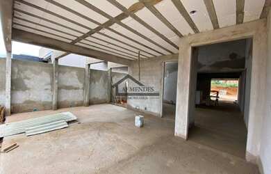 Imagem: A casa em condomínio possui 3 Dormitórios, 4 Banheiros, 3