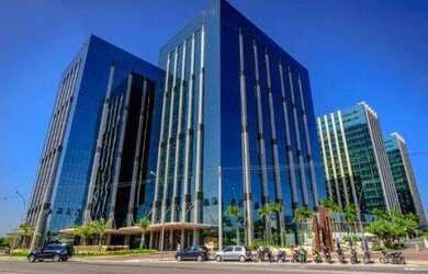 Imagem: O depósito possui 5 Vagas na garagem, 474m² de Área e está